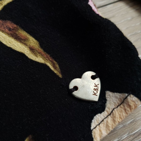 Kendall & Kylie Floral Bell Sleeve Crop Top Black Pink Crochet Lace Trim Small - Picture 5 of 7